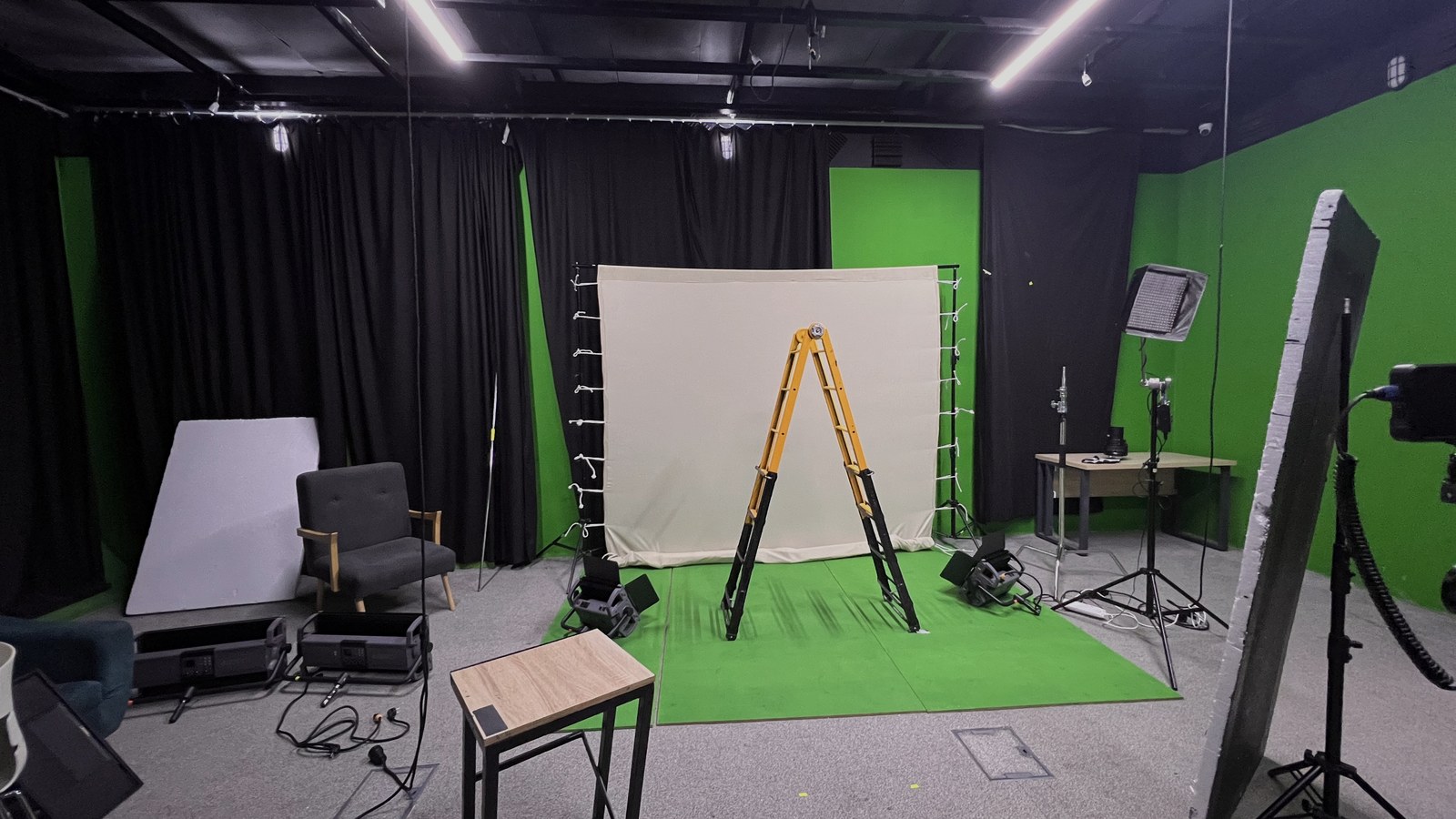 Our solutions — studio setup 15
